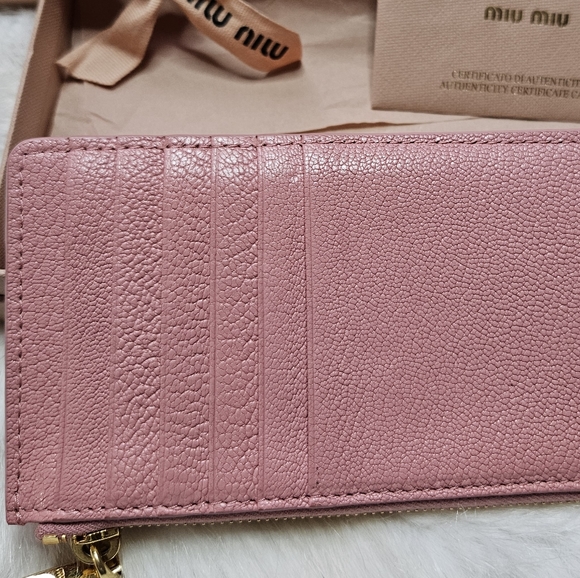 Miu Miu Pink Card Holder *Brand New* - Picture 6 of 9